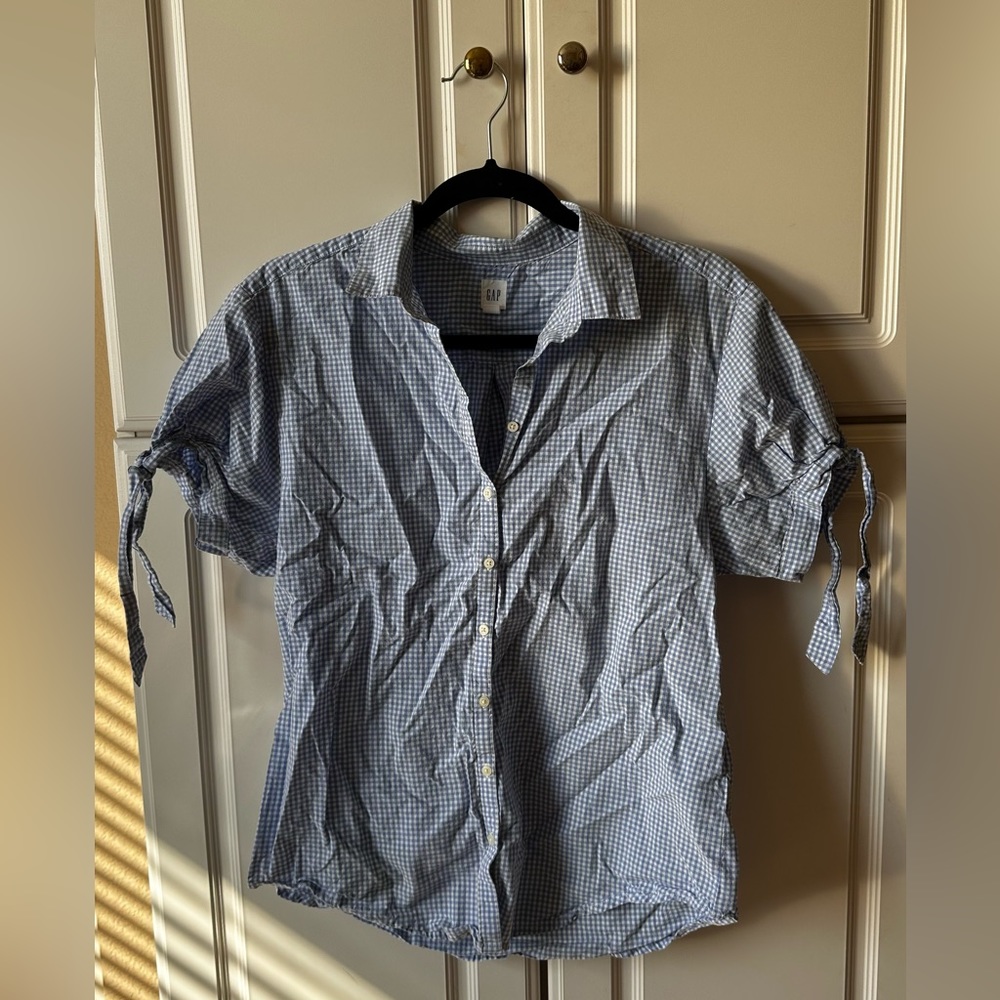 Gape button down shirt womens size XS blue white short sleeve checkered